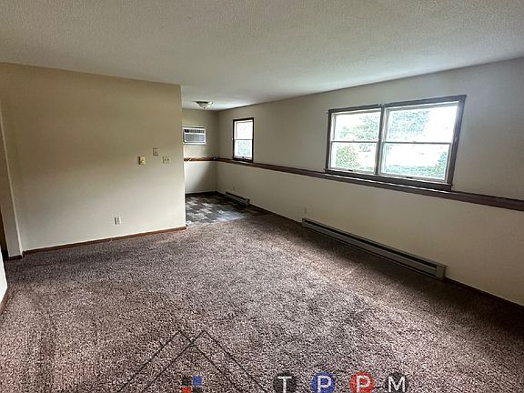 2nd image of 414 7th St SE APT 4