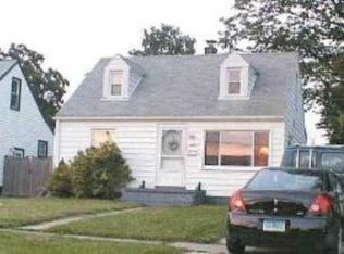 4815 Hubbard St, Wayne, MI 48184