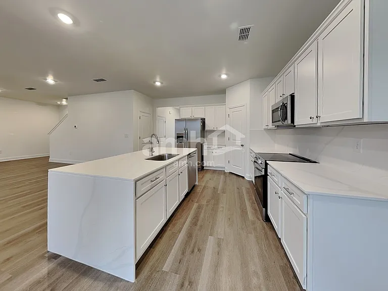 1529 Aquamarine Dr — Photo 5