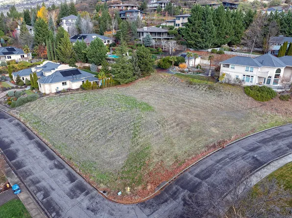 3919 Piedmont Ter, Medford, OR 97504