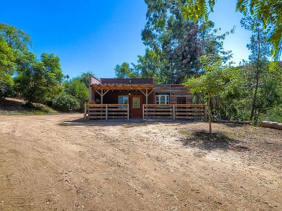 2nd image of 30009 Ridge Creek Rd