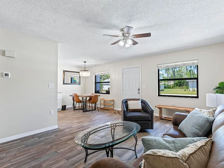 1 Brittany Ln #C — Photo 2