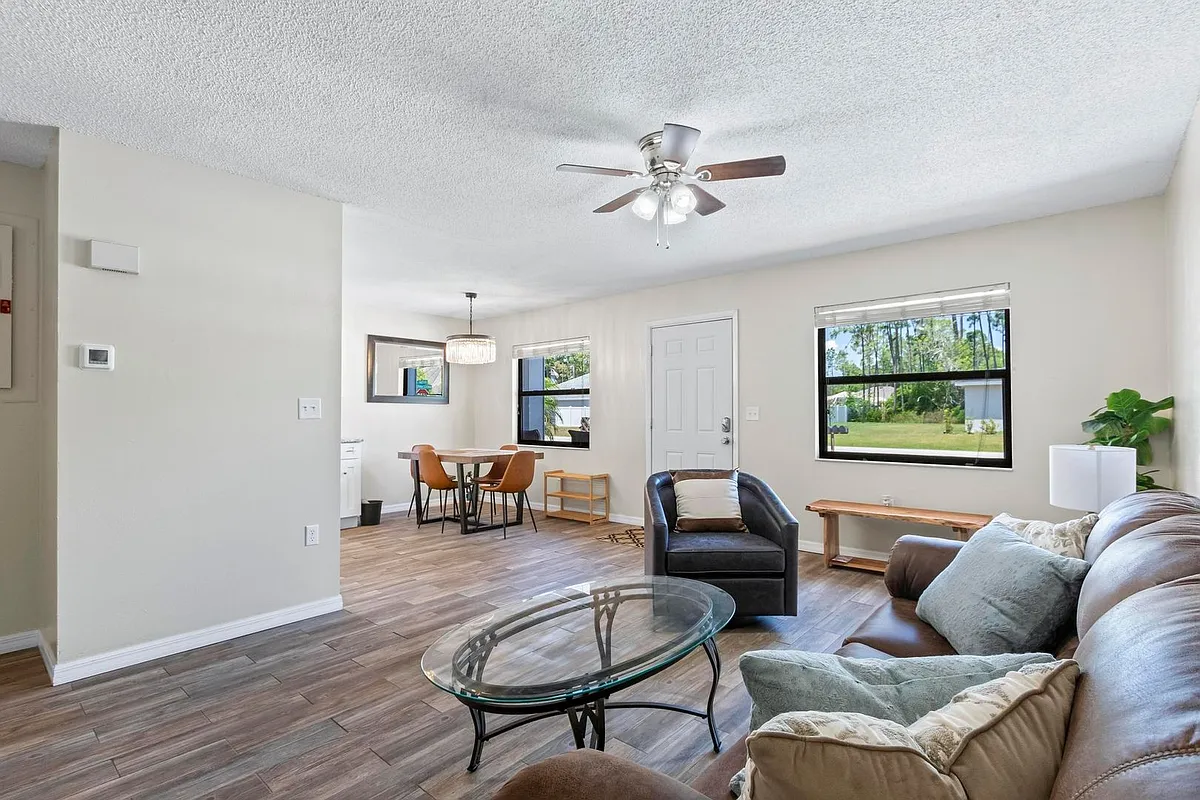 Building Photo - 1 Brittany Ln #C