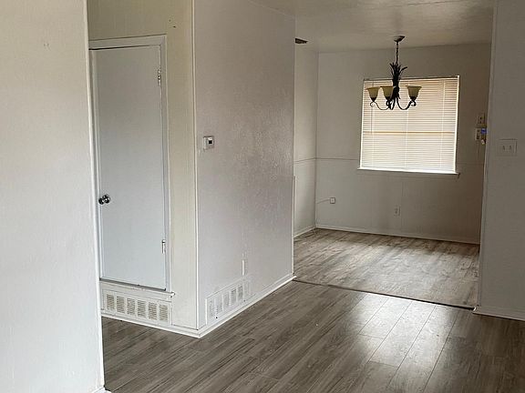 5th image of 3530 Pacesetter Dr
