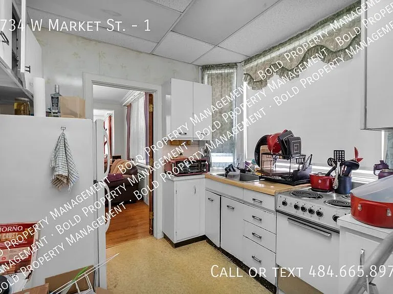 1734 W Market St #1 — Photo 9
