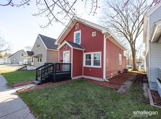 353 Monroe Ave, Muskegon, MI 49441