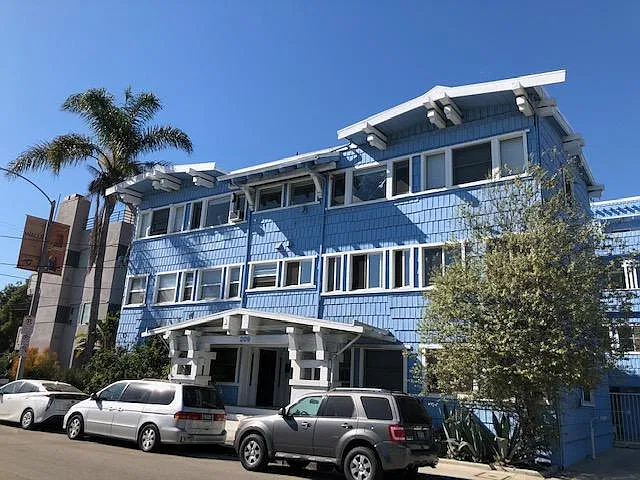 209 N Venice Blvd #9
