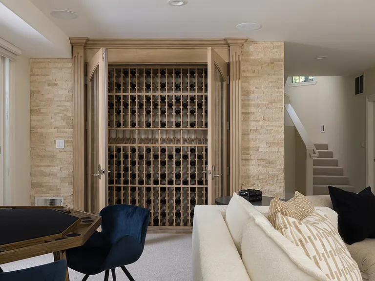10 Meadow Ln — Photo 12