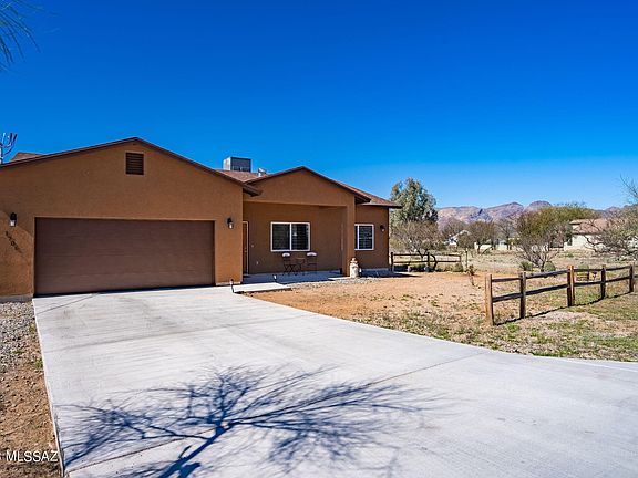 2nd image of 1706 Camino Rivera