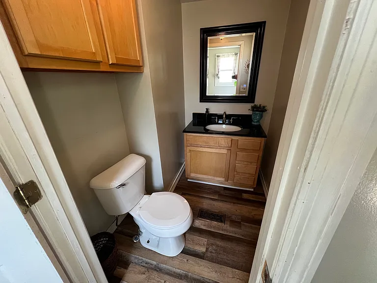 74 Linden Ave — Photo 11