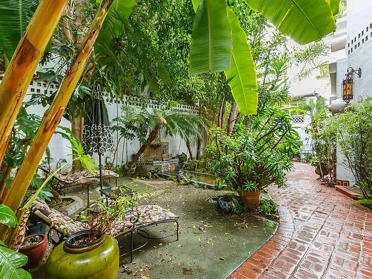 8225 Fountain Ave (Patio Del Moro) — Photo 6