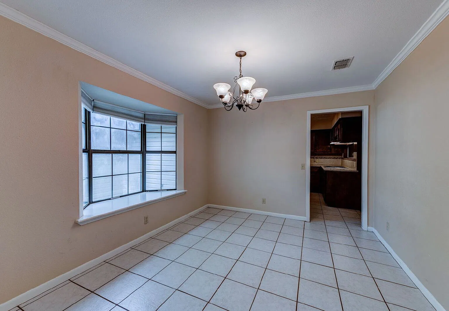 3 bed, 2.0 bath, 1730 sqft, $1,500 — Photo 4