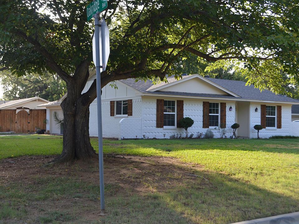 1st image of 102 Oakridge Cir