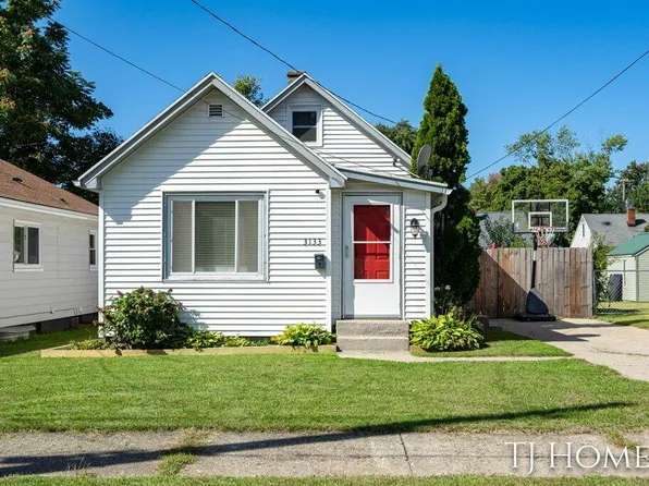3133 Longstreet Ave SW, Wyoming, MI 49509