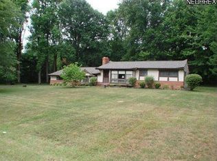 12874 Lynn Dr, Chesterland, OH 44026