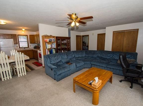 4th image of 3138 Peoria St