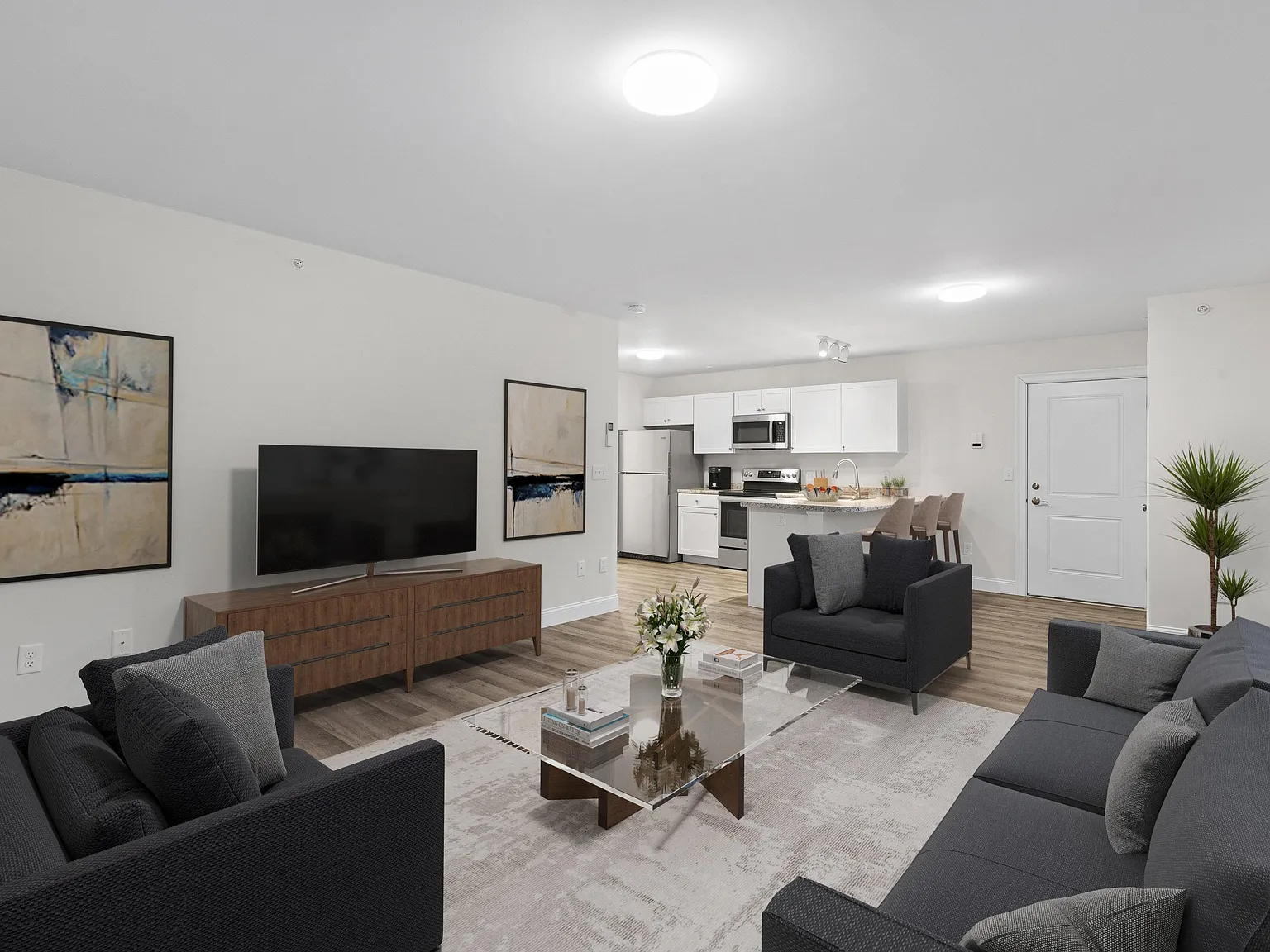 Cumberland Woods Apartments — Photo 2
