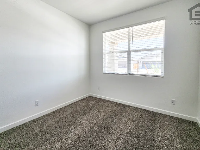 40110 W Shaver Dr — Photo 5