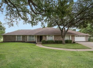 1104 Fairway Ct, Mansfield, TX 76063