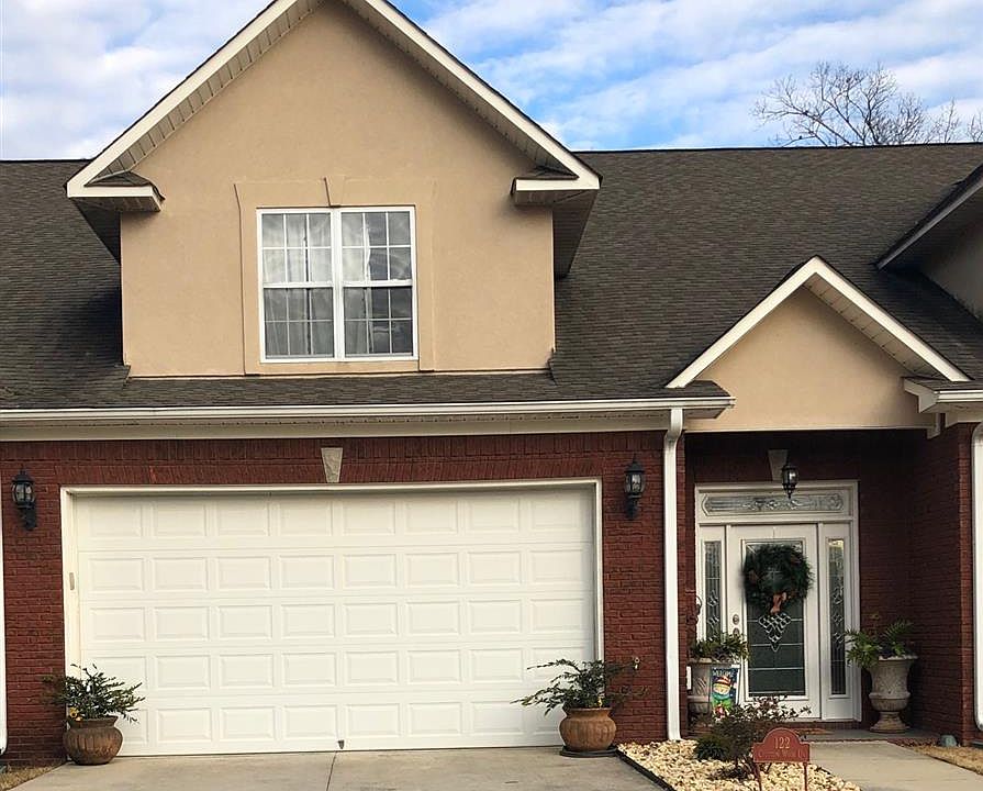 1st image of 122 Chittomwood Dr