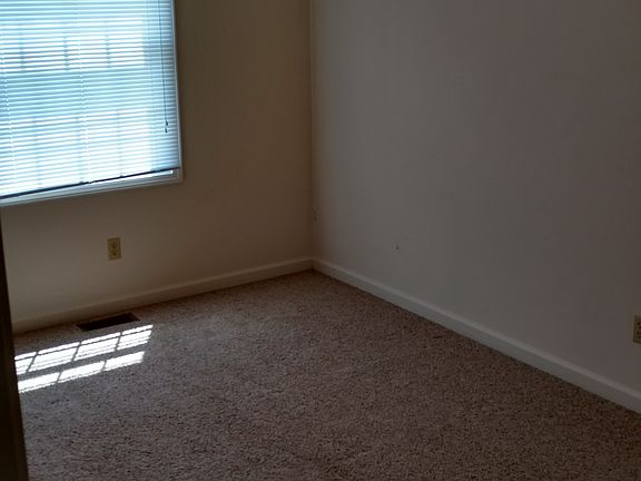 Front Bedroom Pic#1
