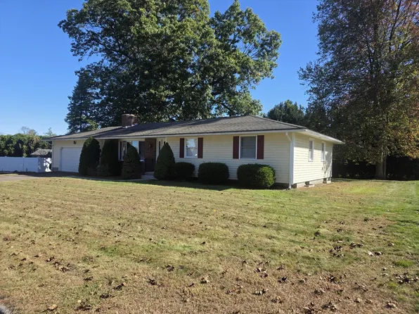 89 Jean Cir, Chicopee, MA 01020