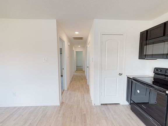 3rd image of 16826 Marie Village Dr