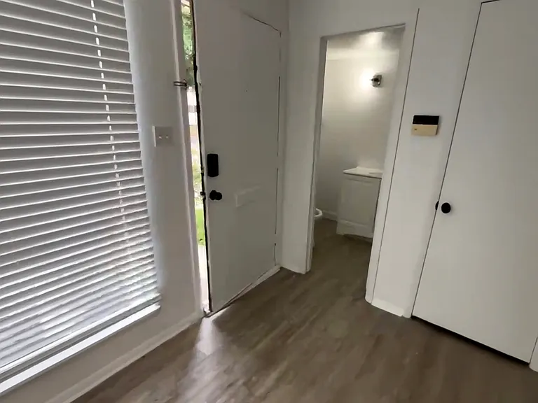 3982 Crayrich Cir #3982 — Photo 17