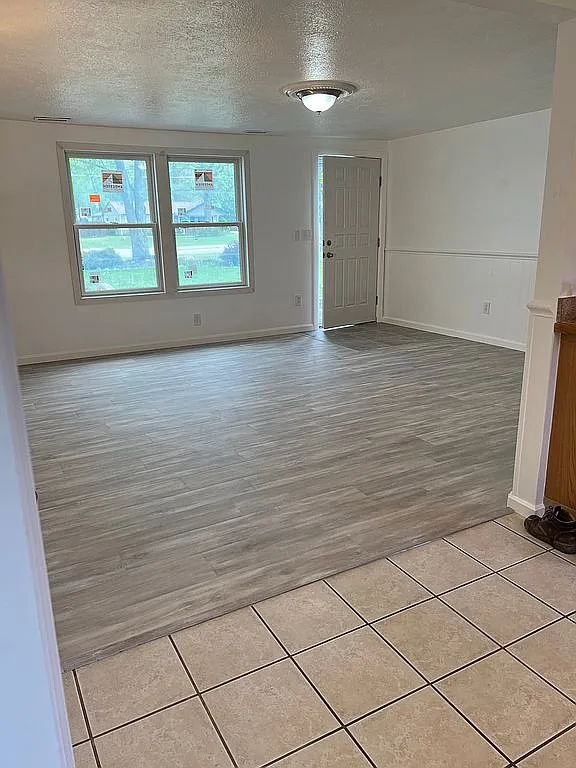 3775 Sanford Dr photo 1
