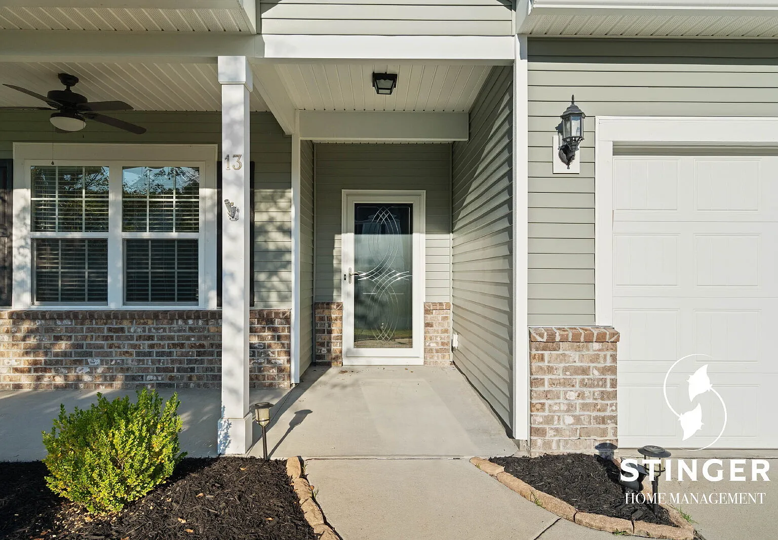 4 Bed / 2.5 Bath Home For Rent in Shadow Moss Community! — Photo 3