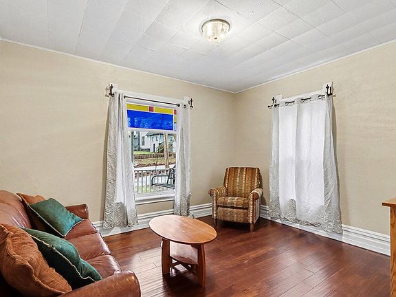 3rd image of 1116 Sherwood Ave