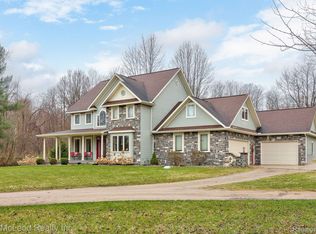 6950 Twin Creek Dr, Millington, MI 48746
