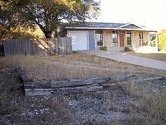 2nd image of 18302 Lake Oaks Dr