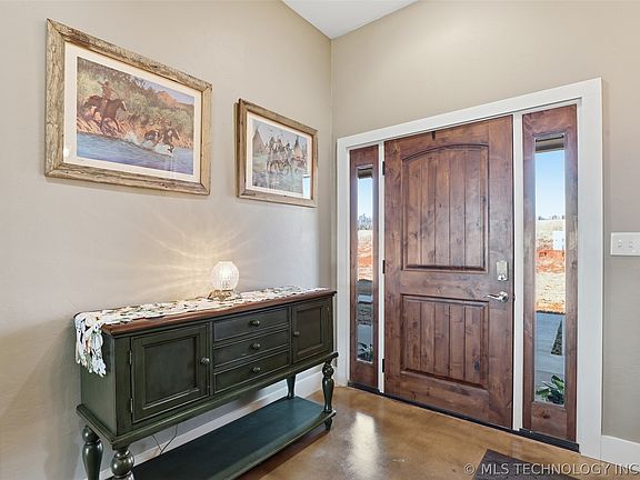 5th image of 1425 S Indian Meridian Rd