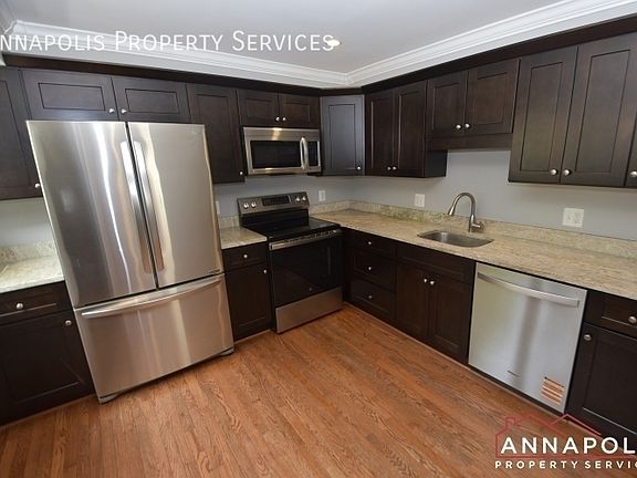 2nd image of 957 Highpoint Dr