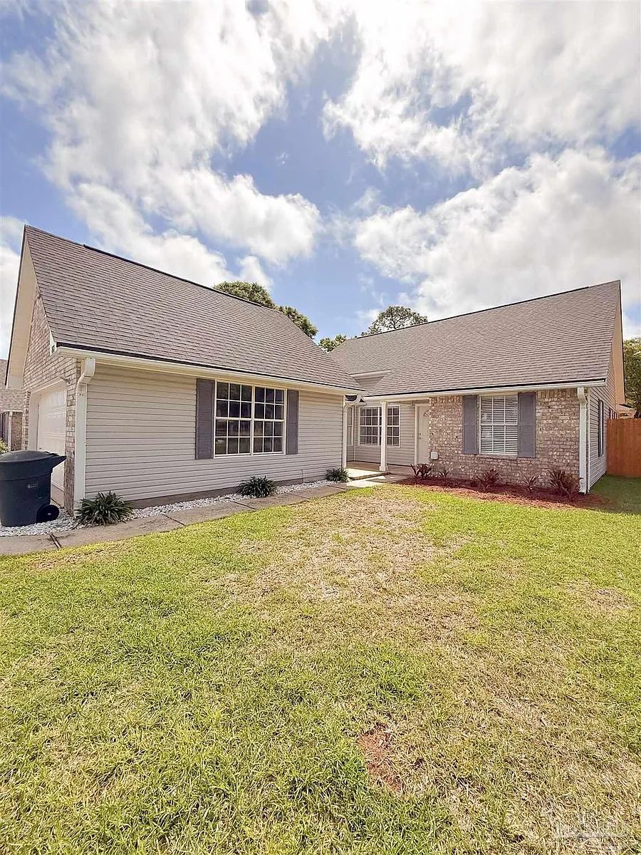 Building Photo - 161 Mirabelle Cir