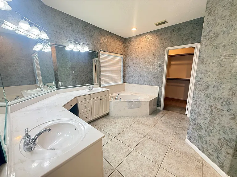 12780 Capricornus Dr — Photo 16