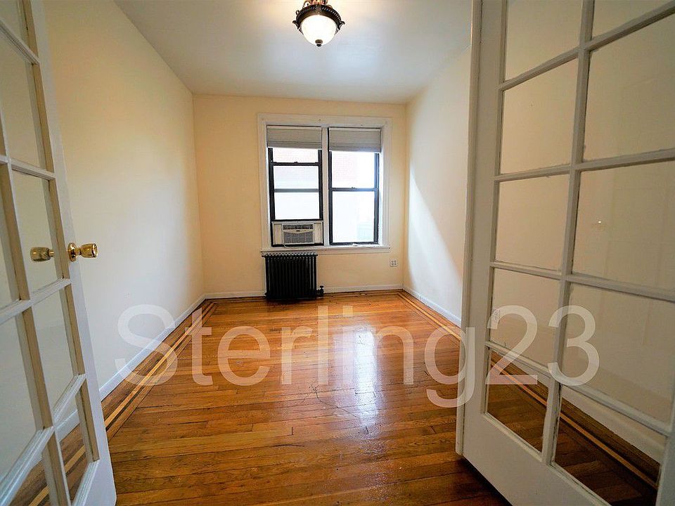 1st image of 3614 28th Ave APT 1R