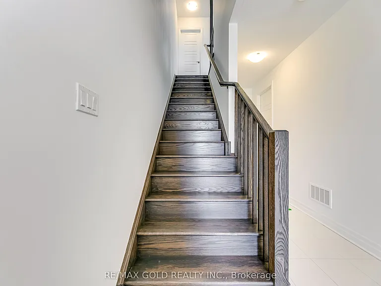 3018 John McKay Blvd S — Photo 5