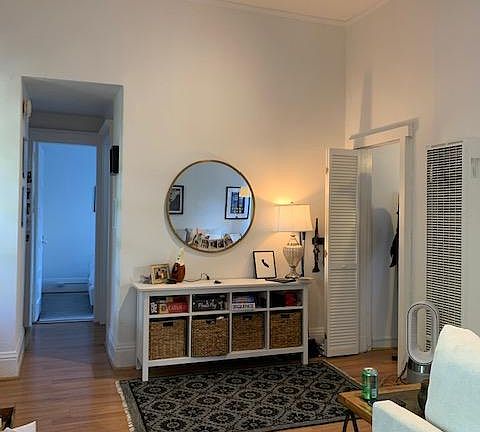 3rd image of 1815 Broadway APT 10