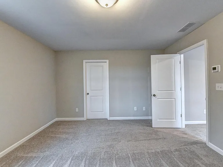 192 Golden Eagle Pkwy — Photo 37