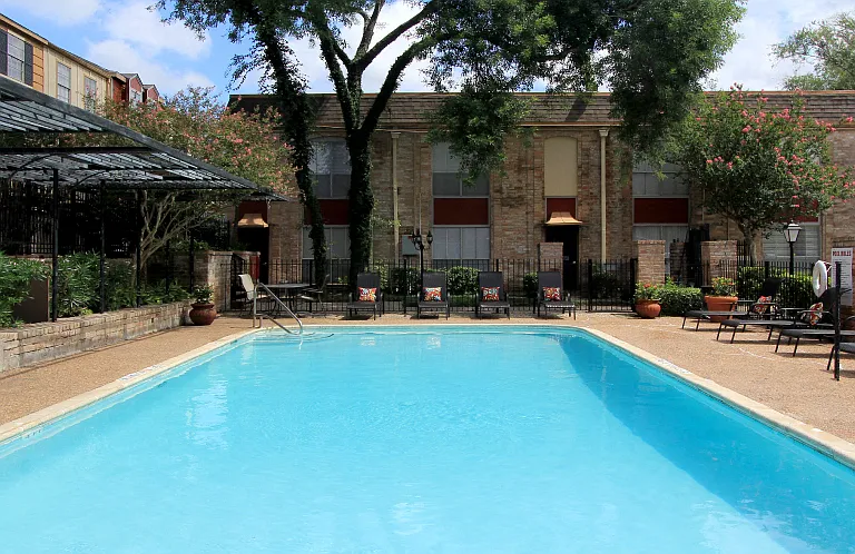 Briarwood Apartments — Photo 19