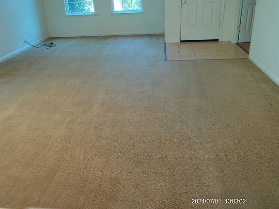 4th image of 634 Falling Rock Ct