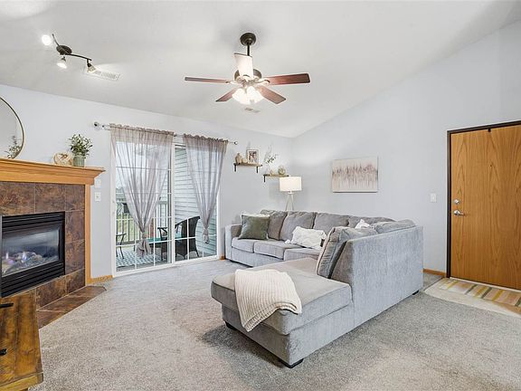 3rd image of 900 Rachael St APT 302