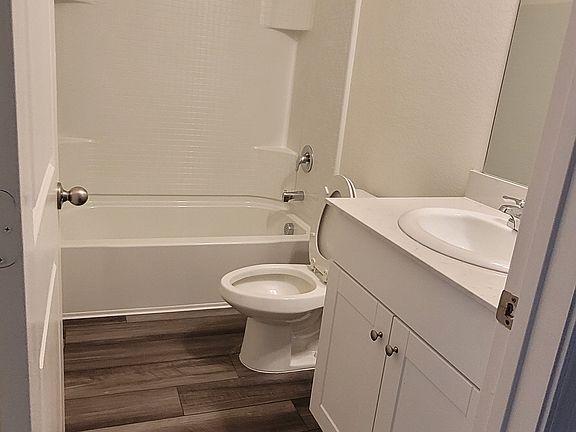 2nd image of 8320 Stovepipe Dr #8320