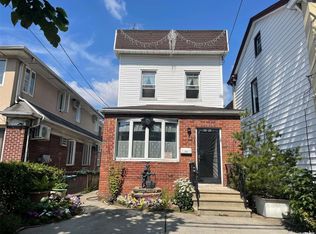 20-20 123rd St, College Point, NY 11356