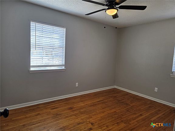 5th image of 506 Creek St