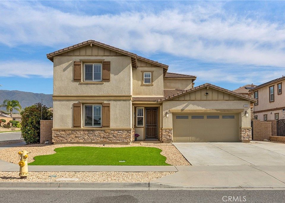 1st image of 15996 Cascade Dr