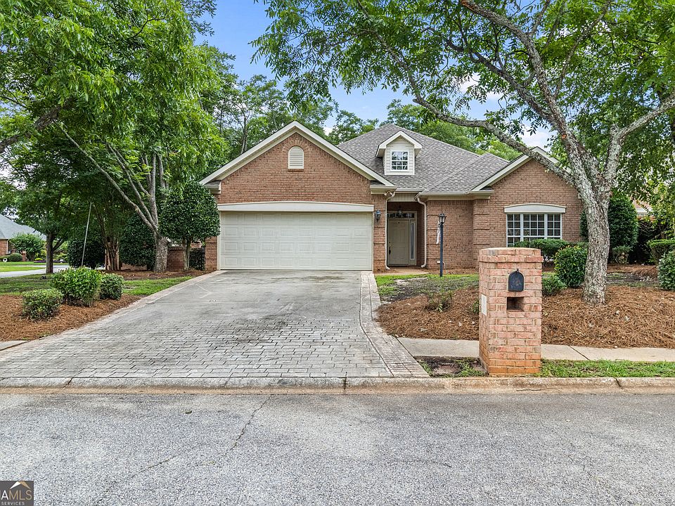1st image of 101 Orchard Ln