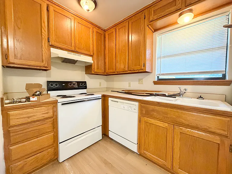 385 S Teehee Dr #1 — Photo 15